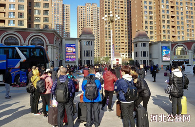 河北七彩橋國(guó)際旅行社歡送懷特人赴廈門觀光游，票務(wù)代理服務(wù)助力無(wú)憂旅途